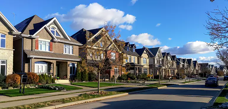 Why Choose Us for Selling Your Foreclosed House in Huntington Beach, CA?