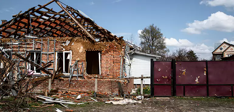 Types of Houses We Buy Without Repairs in Huntington Beach, CA